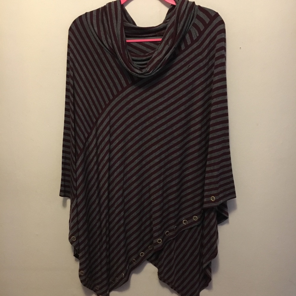 Women’s plus size shall. Size 2X